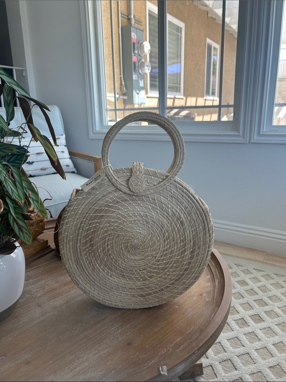 Round Woven Straw Tote Bag - Natural